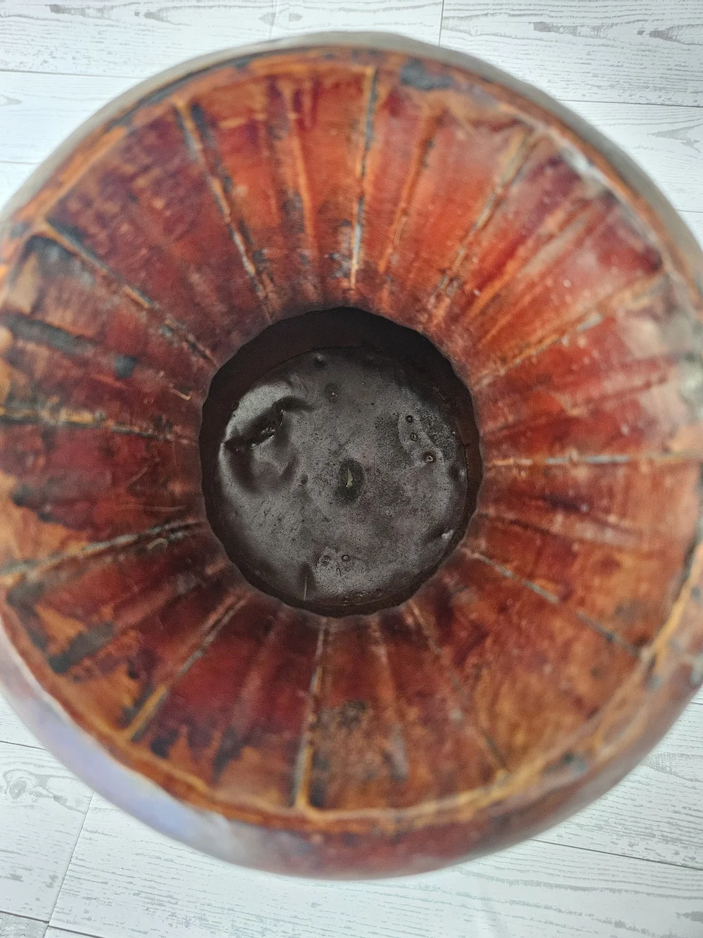 VINTAGW STYLE METAL URN VASE
